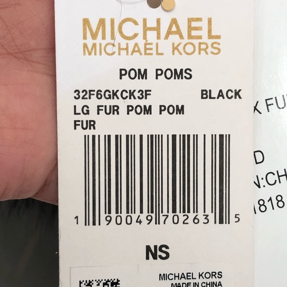 Michael Kors Black fur Pom Pom keychain charm - Picture 4 of 4